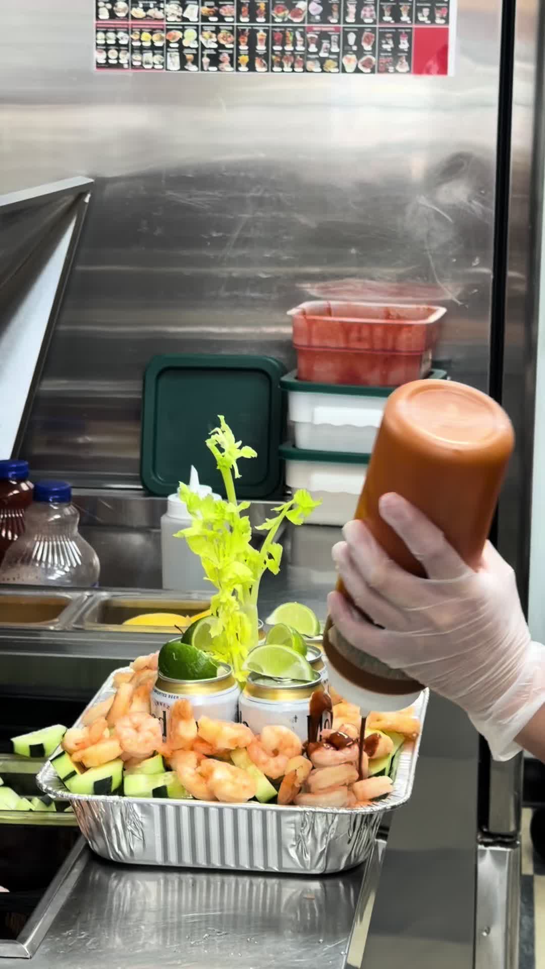 @Yummy snacks y micheladas