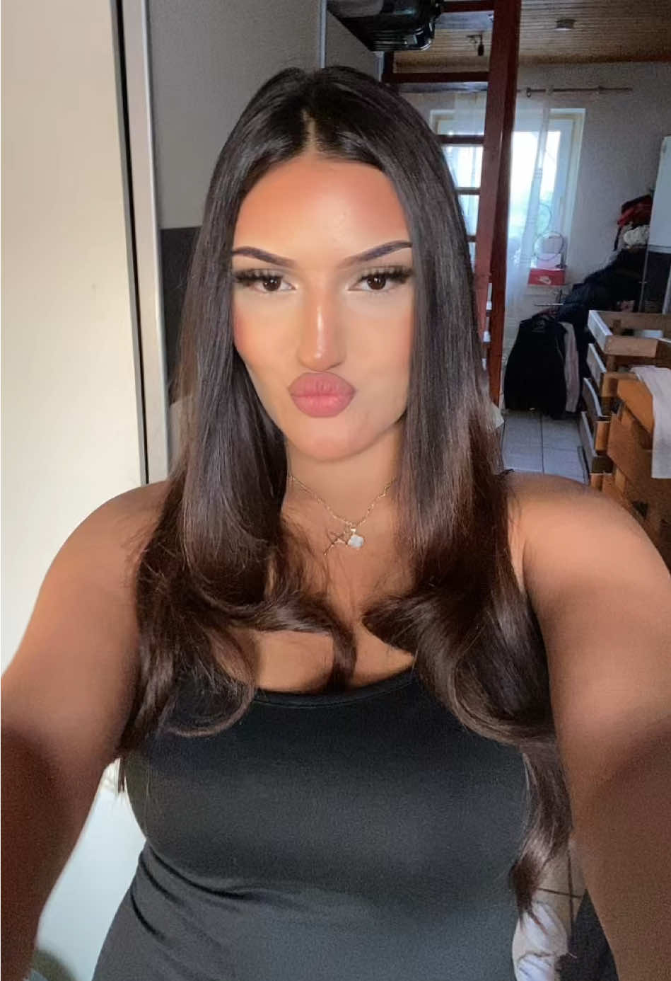 @𝒦𝒾𝒶𝓃𝒶