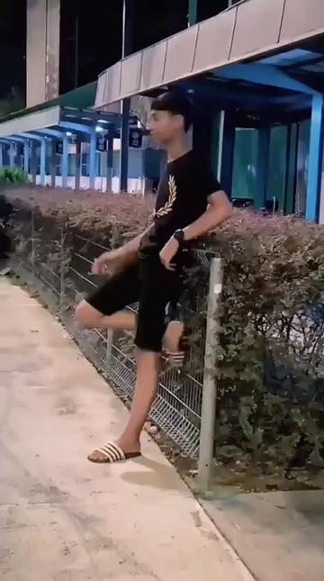 @Eynaa