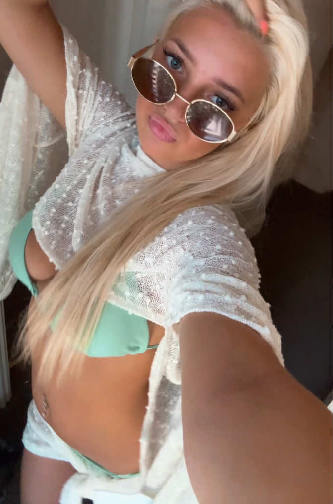 @🍒𝐋𝐞𝐱𝐢.𝐋𝐞𝐚𝐡xo