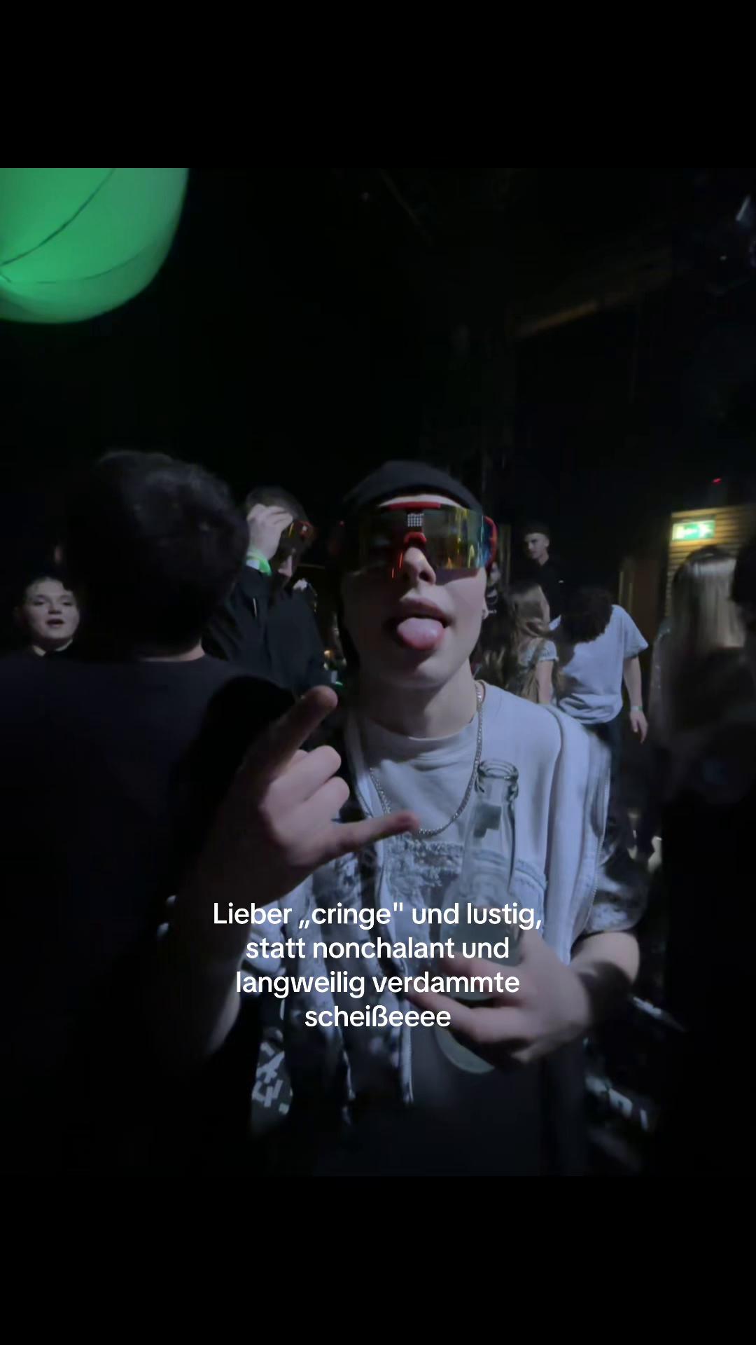 @🚬