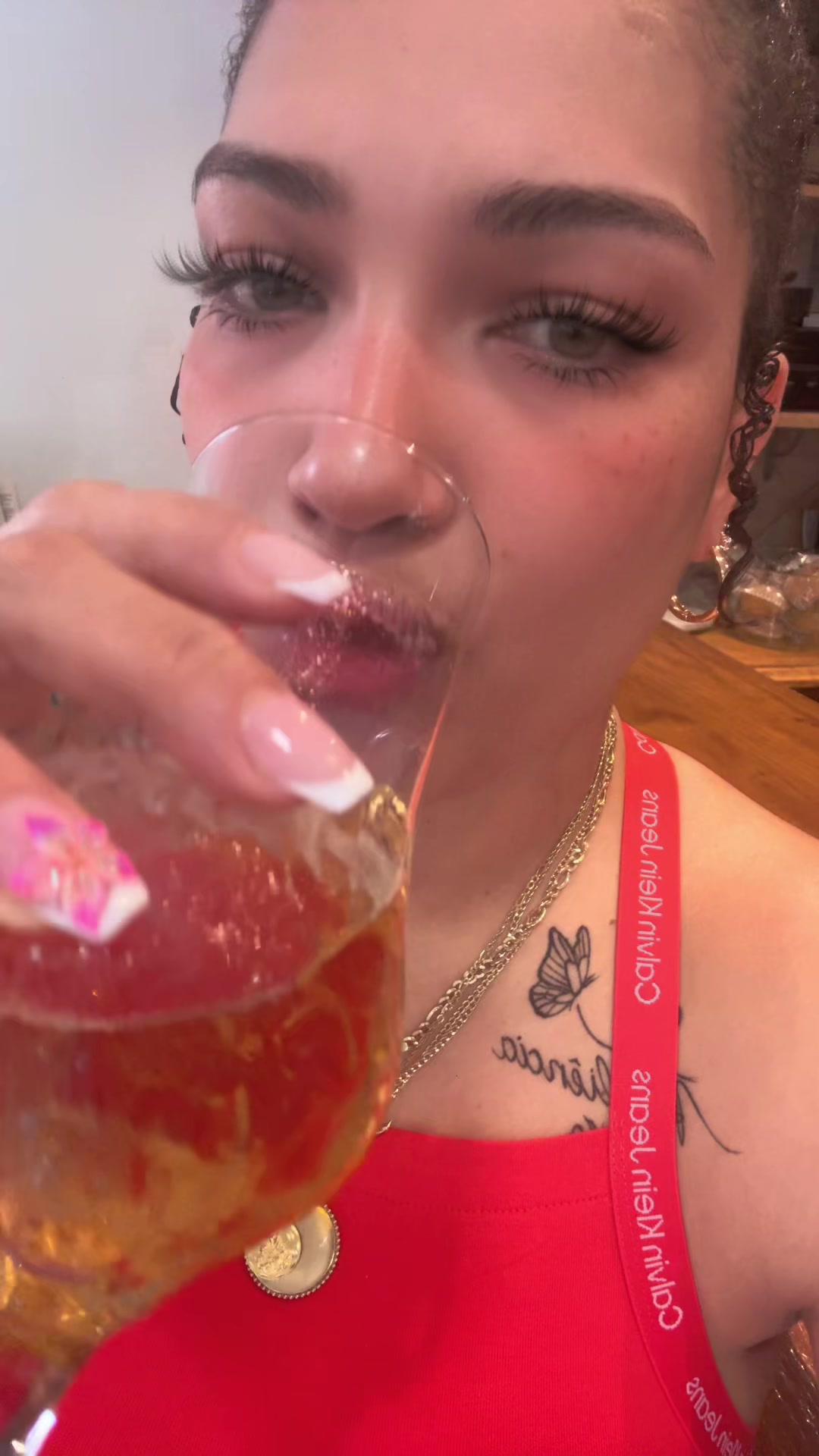 @lavivi1973