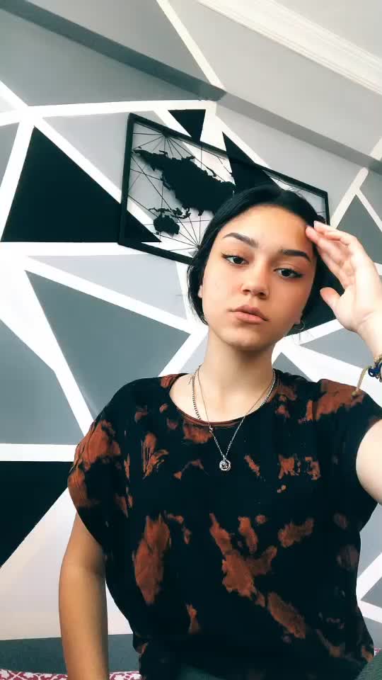 @Aleyna Esen