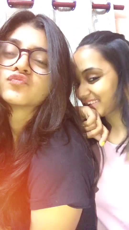 @Ritika Singh