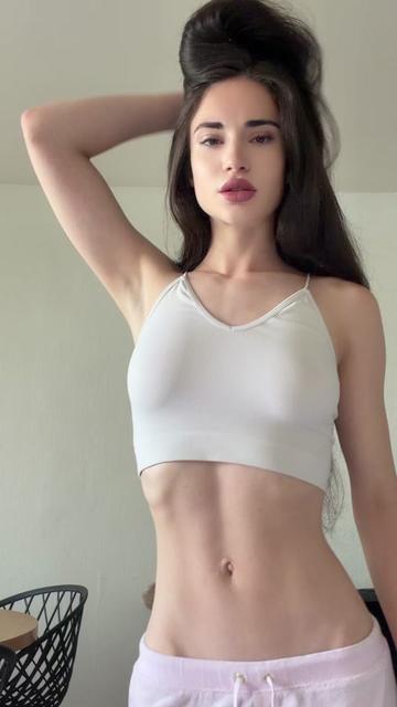 @nayadicksonn