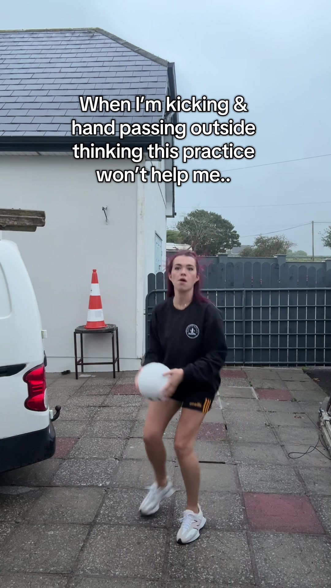 @MiriamMullins_