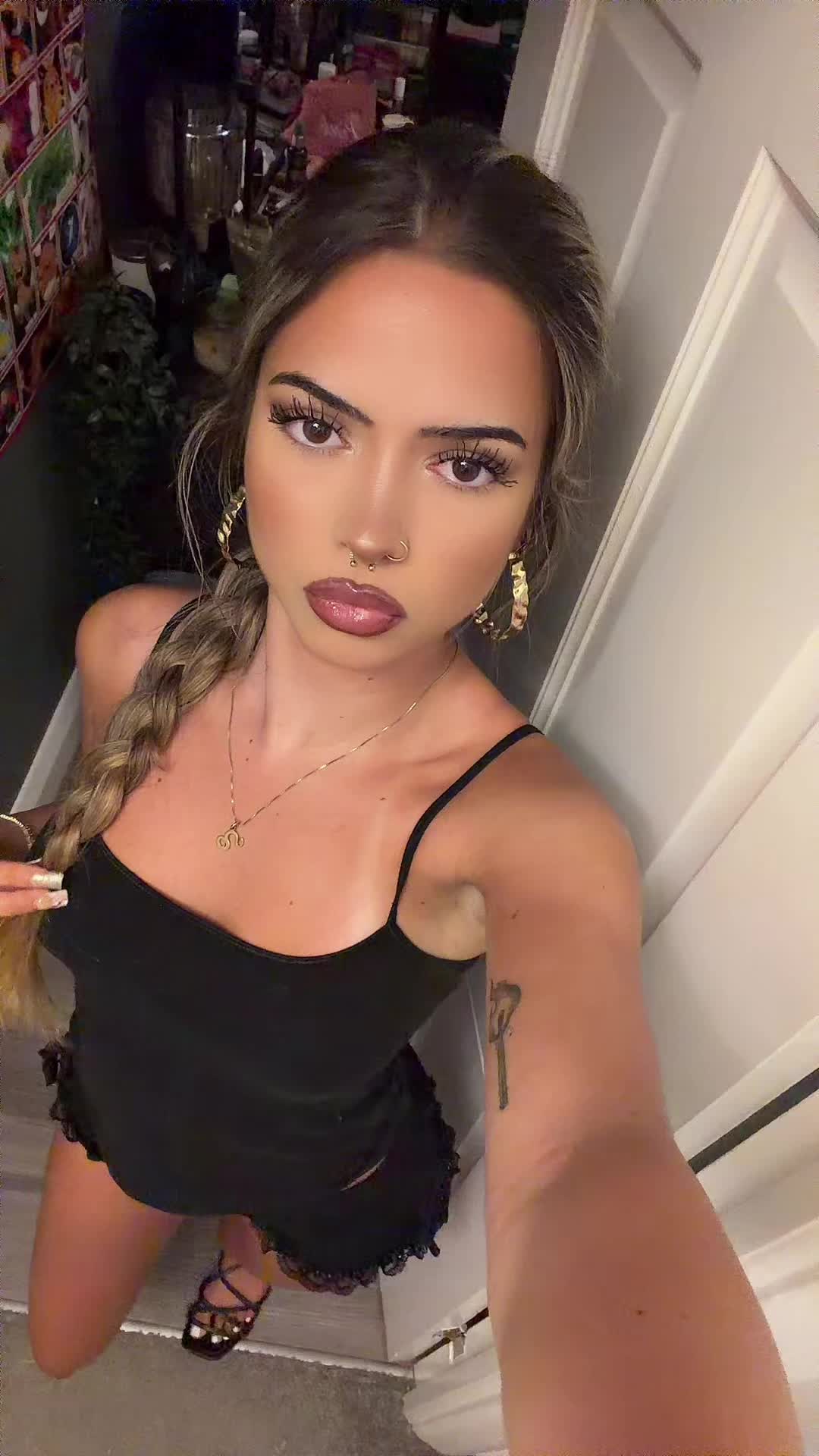 @⠀ ⠀ ⠀ ⠀ ⠀ ⠀nikki