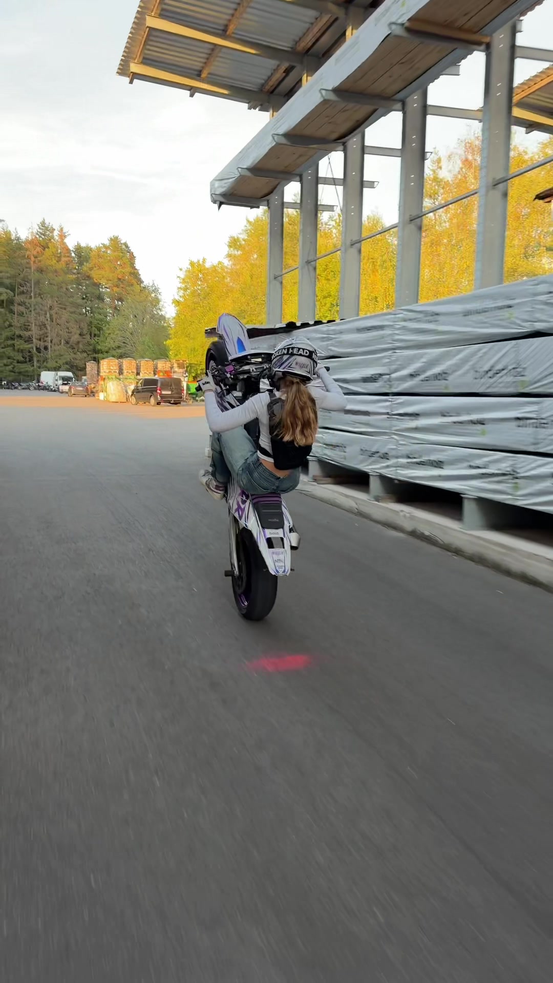 @Wheelie Girl