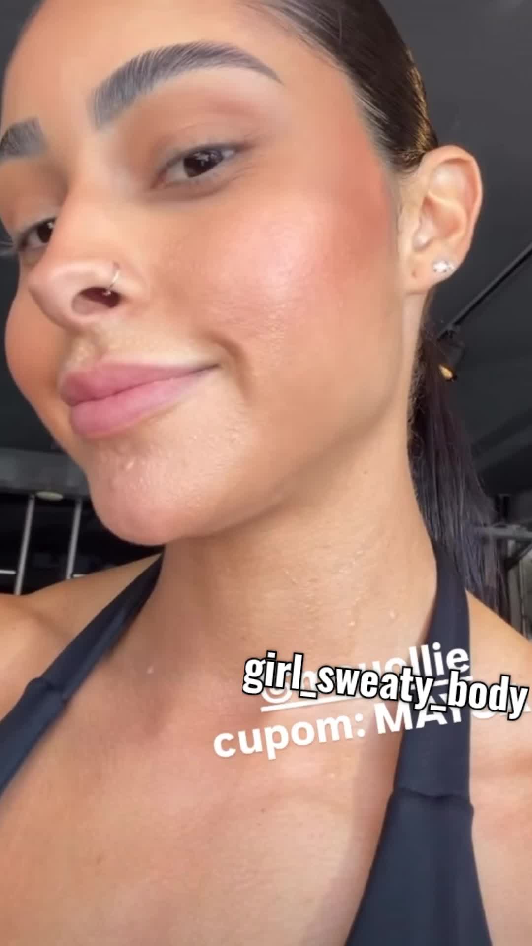 @girl_sweaty_body