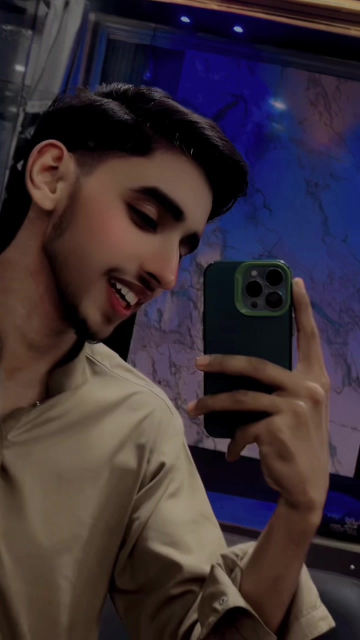 @Kinzayy ka ghulam😝🫶🏻👅