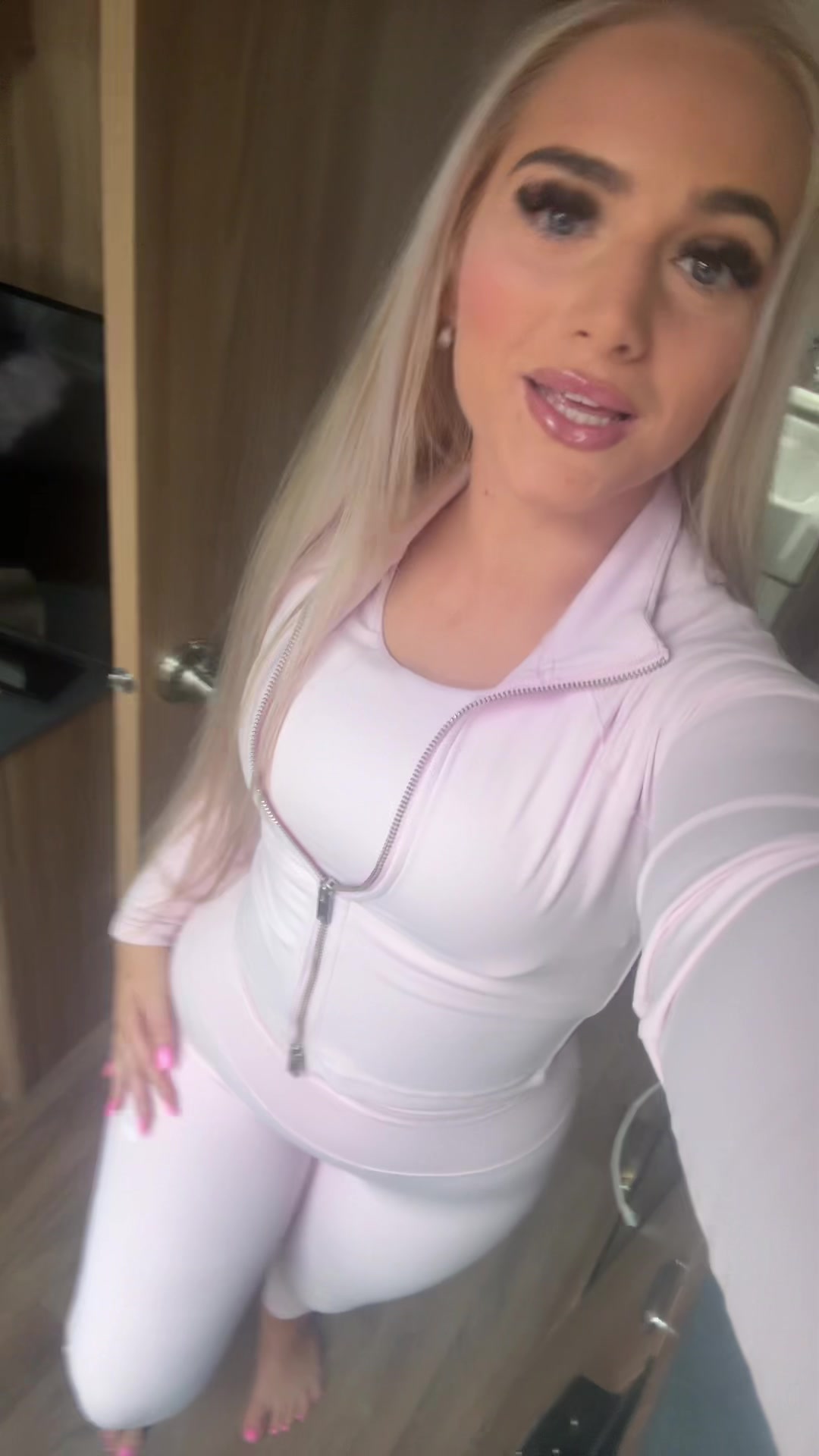 @tiannaobrien