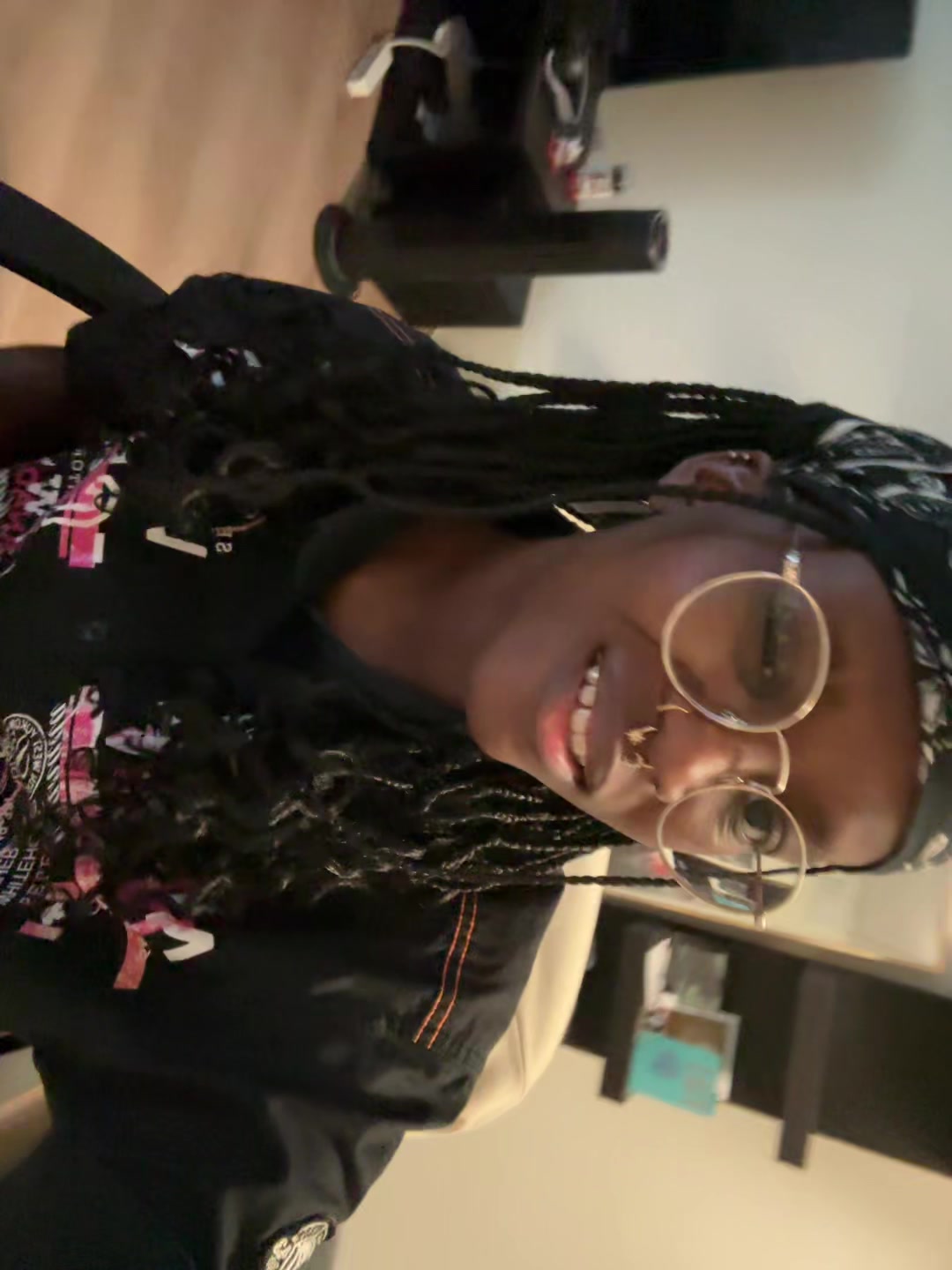 @Kiki