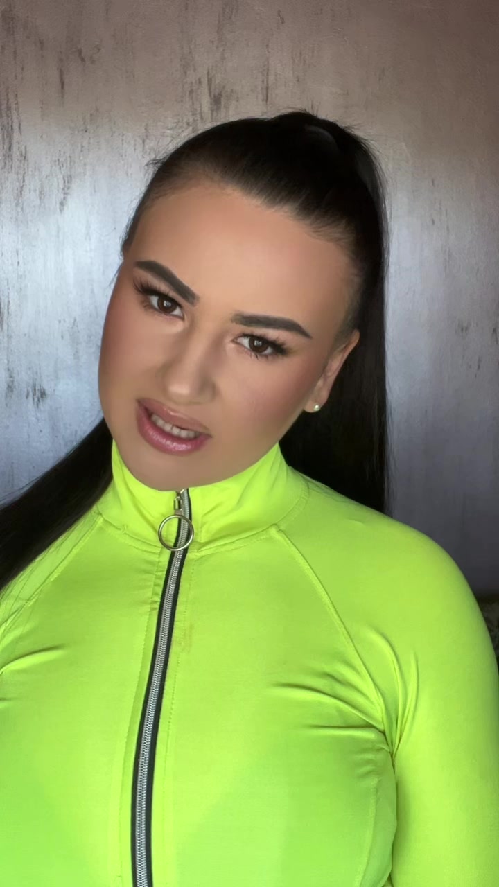 @Lara❤️