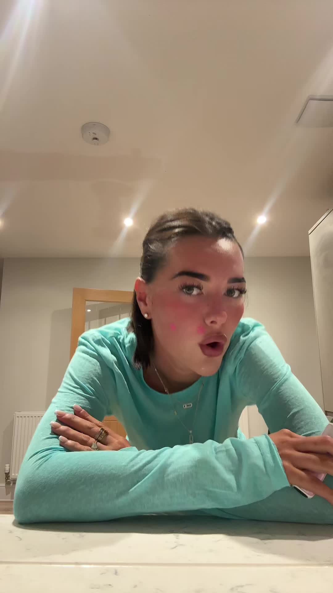 @maybev1104