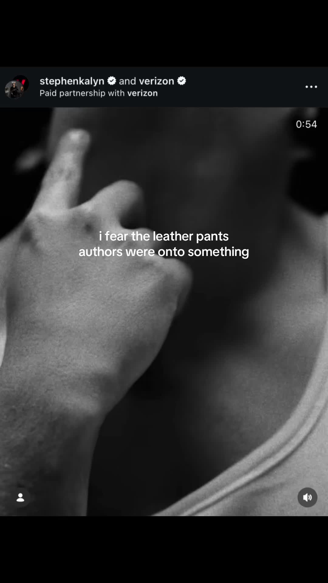 @HareandThread 📚🖤