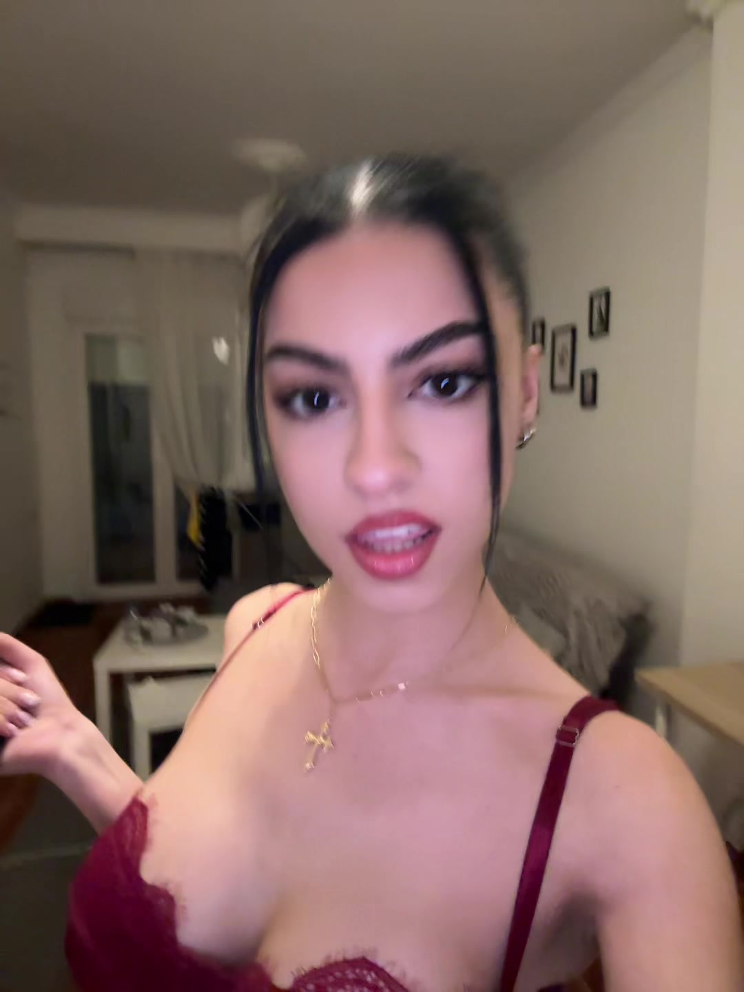@mariatzeleph