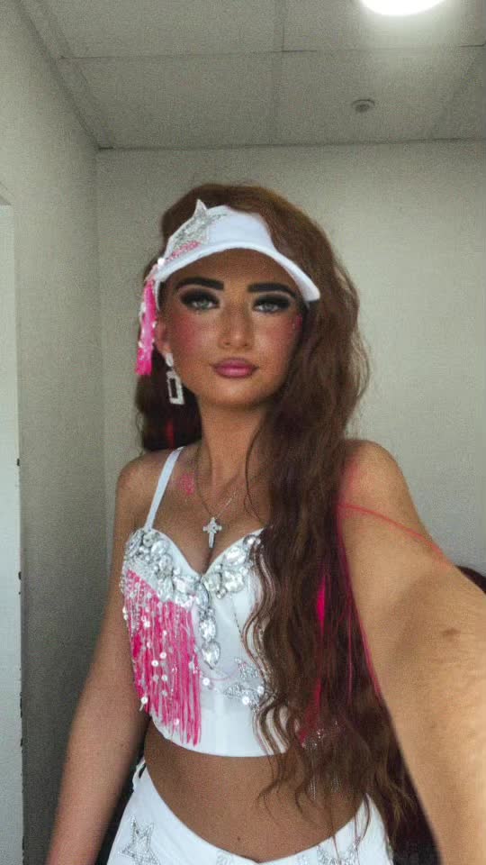 @alexandra_hegarty