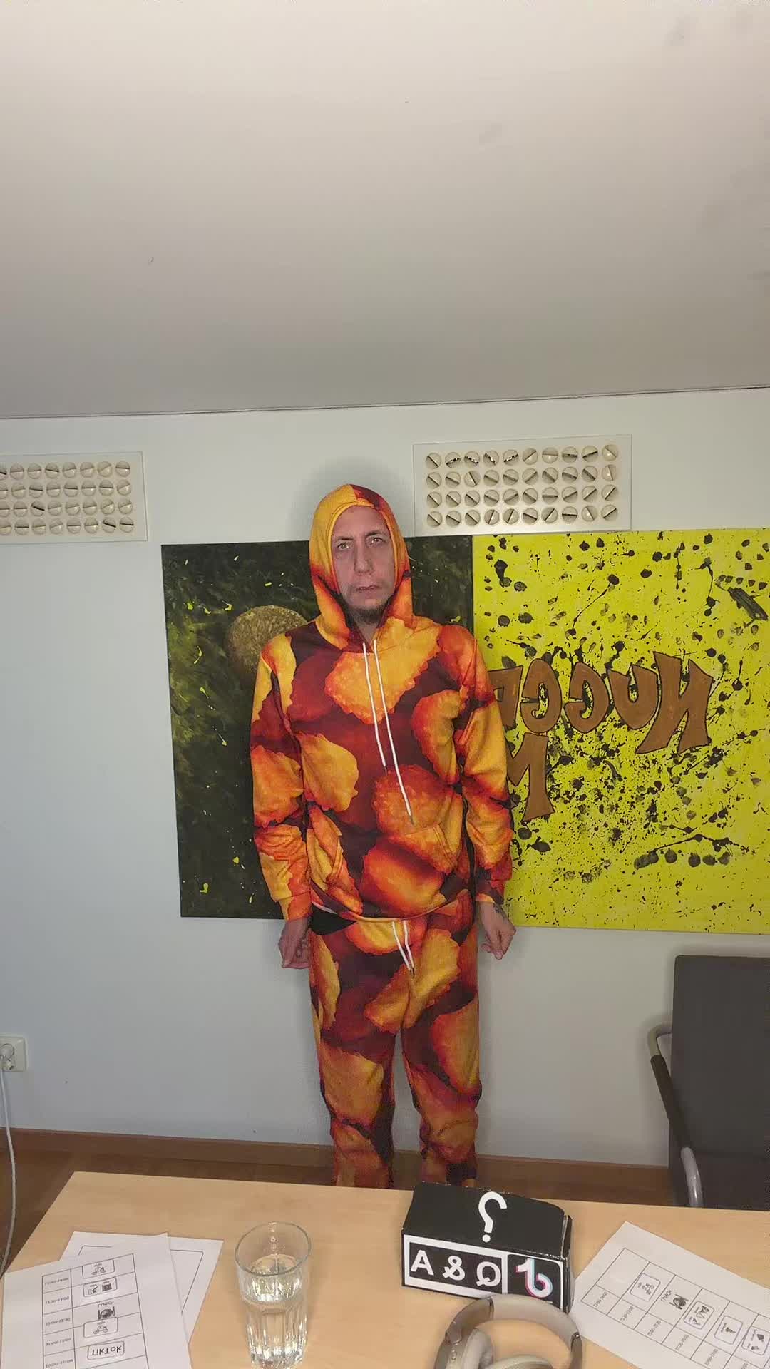@chickennuggetsmannennr