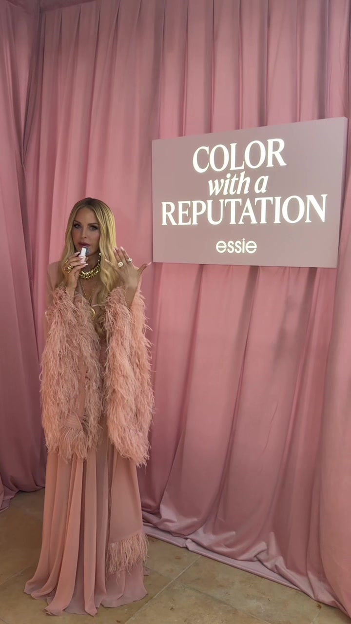 @essie