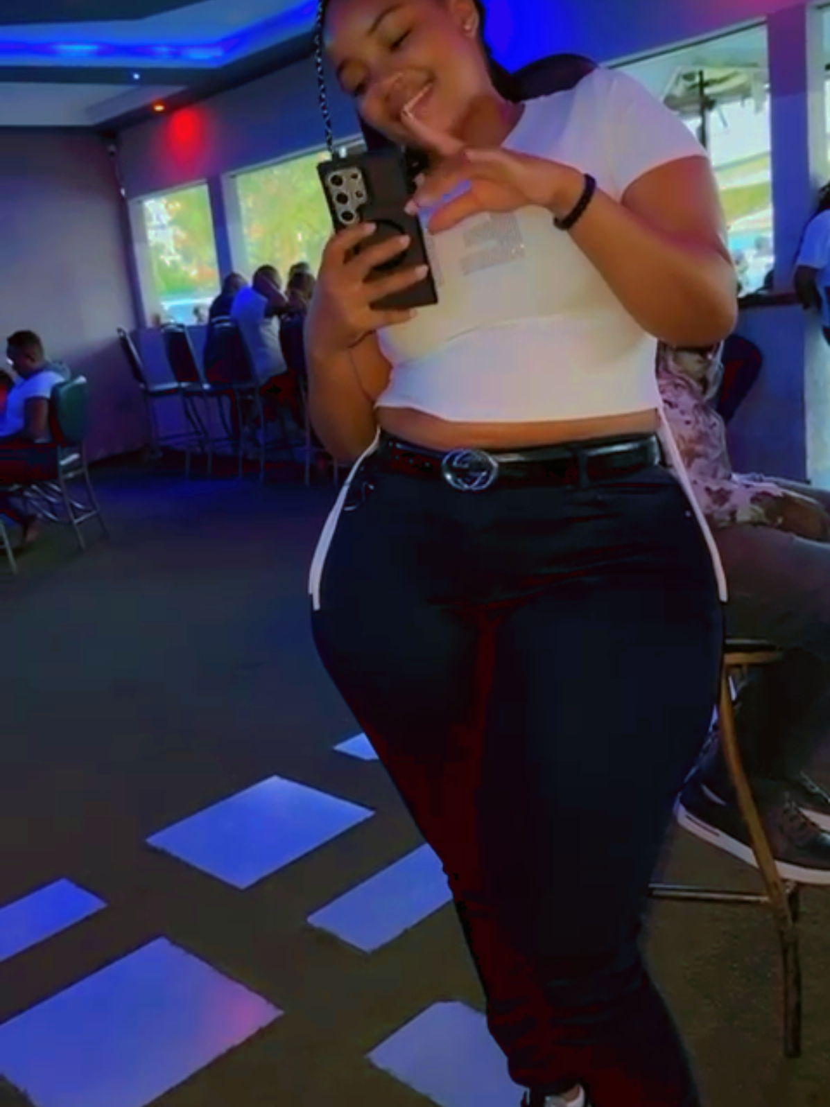 @Dee