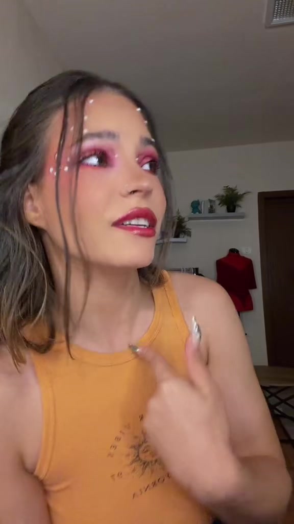 @Emma🦋