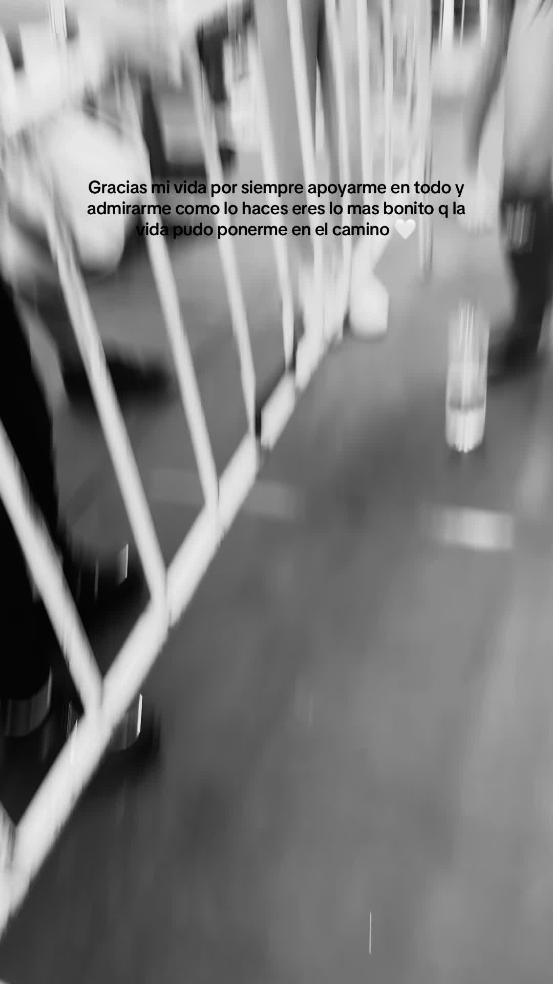 @🦦