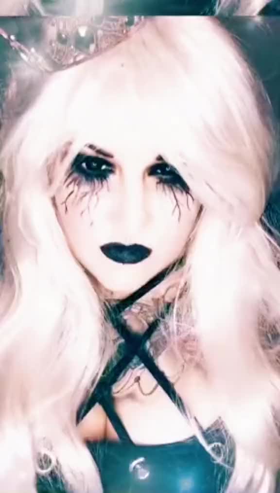 @🦇🥀𝕭𝖊𝖑𝖑𝖆𝖉𝖔𝖓𝖓𝖆🥀🦇