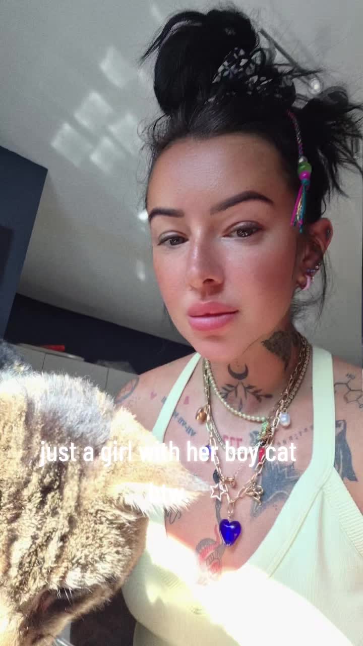 @🍭🫧Kerri Victoria🫧🍭