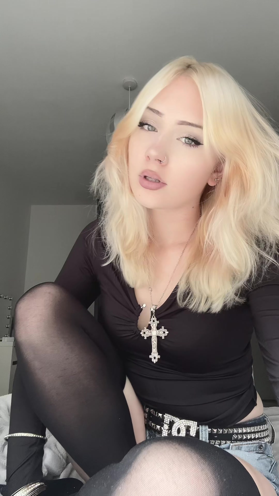@𝐕丰