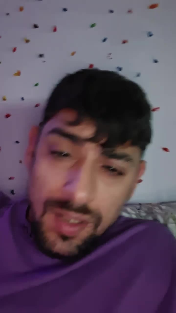 @omul cu povesti de groaza