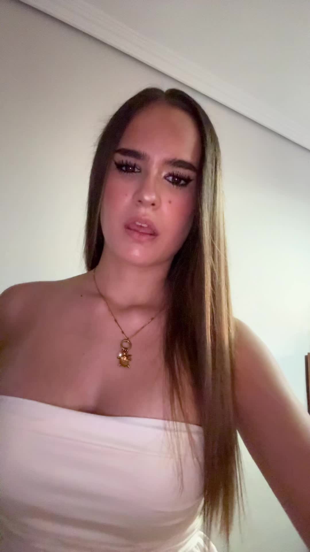 @Estelita💕