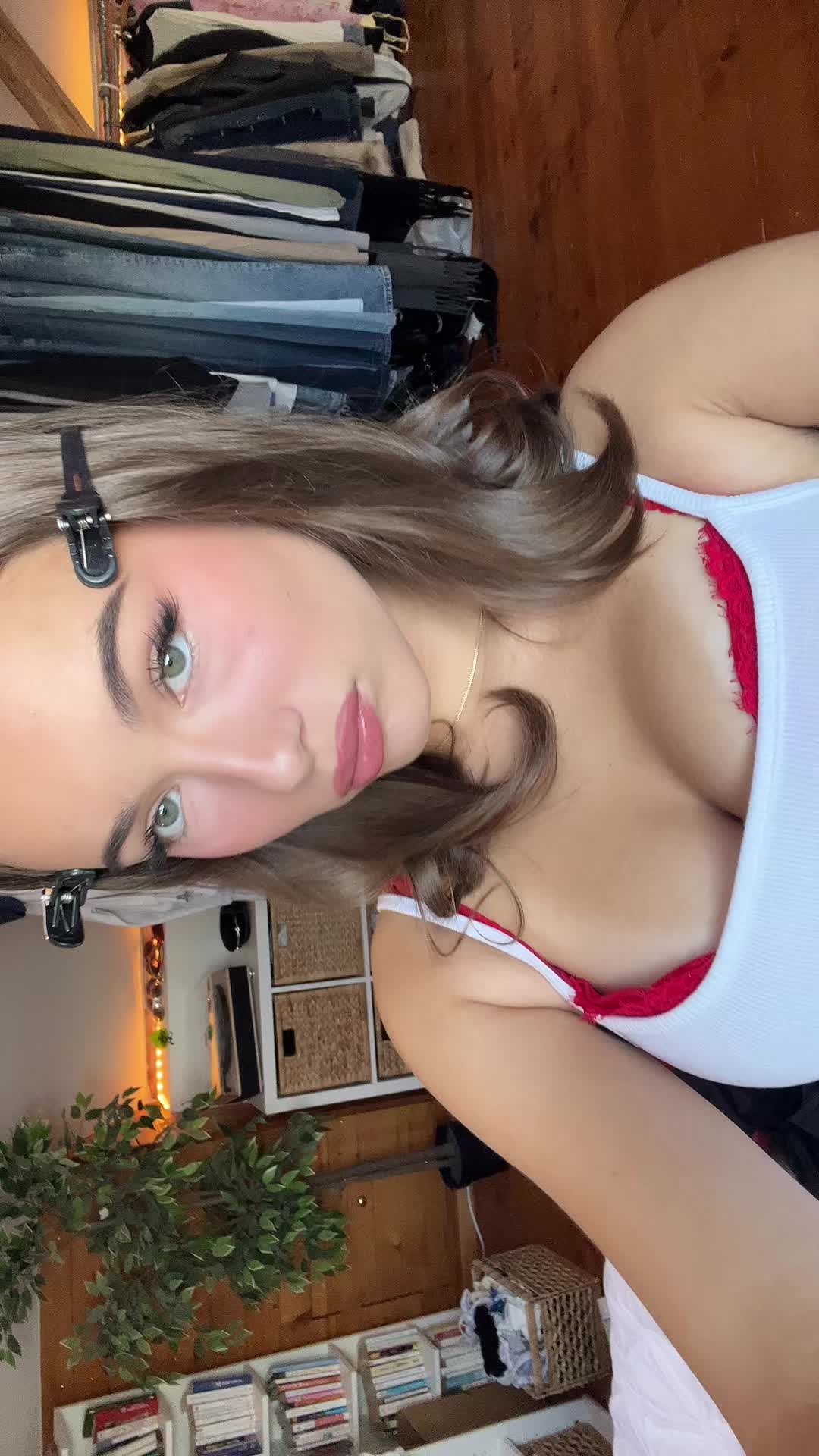 @dorabricot 🍓