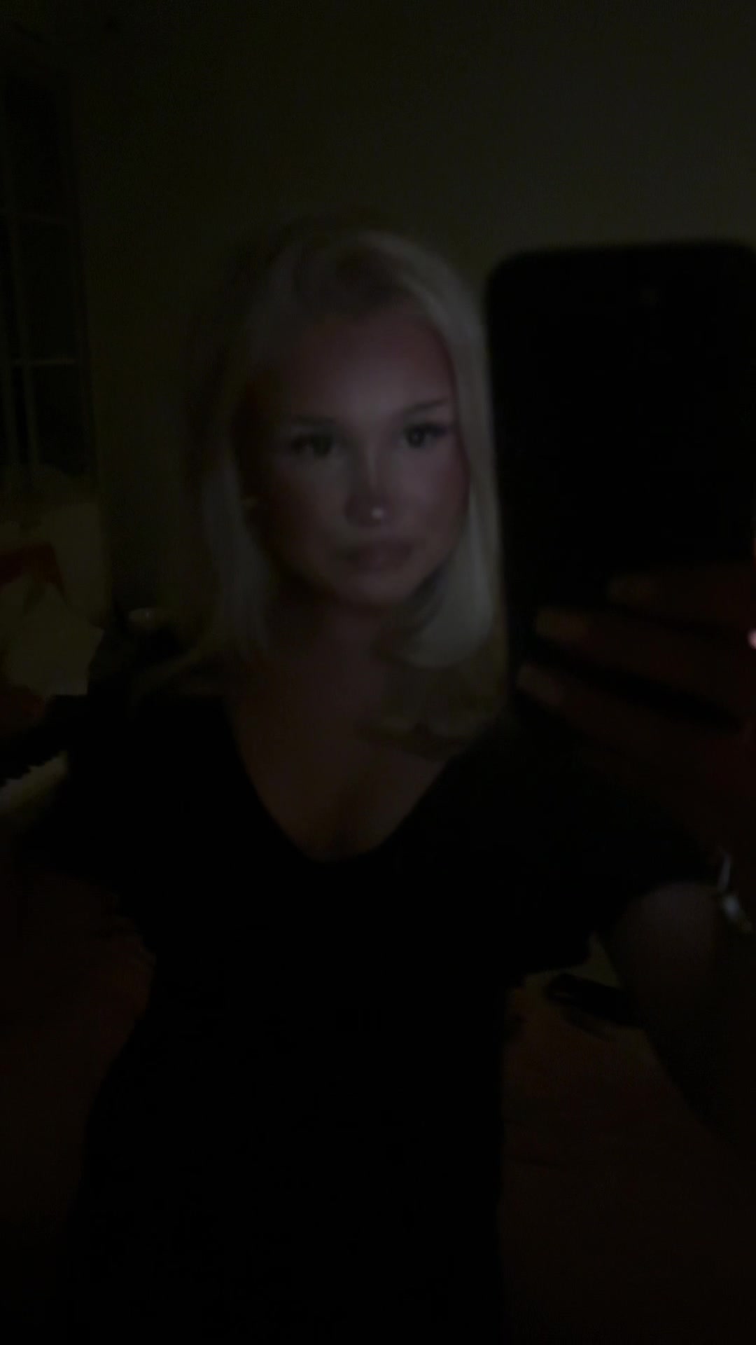 @𝐄𝐧𝐧𝐢꧂