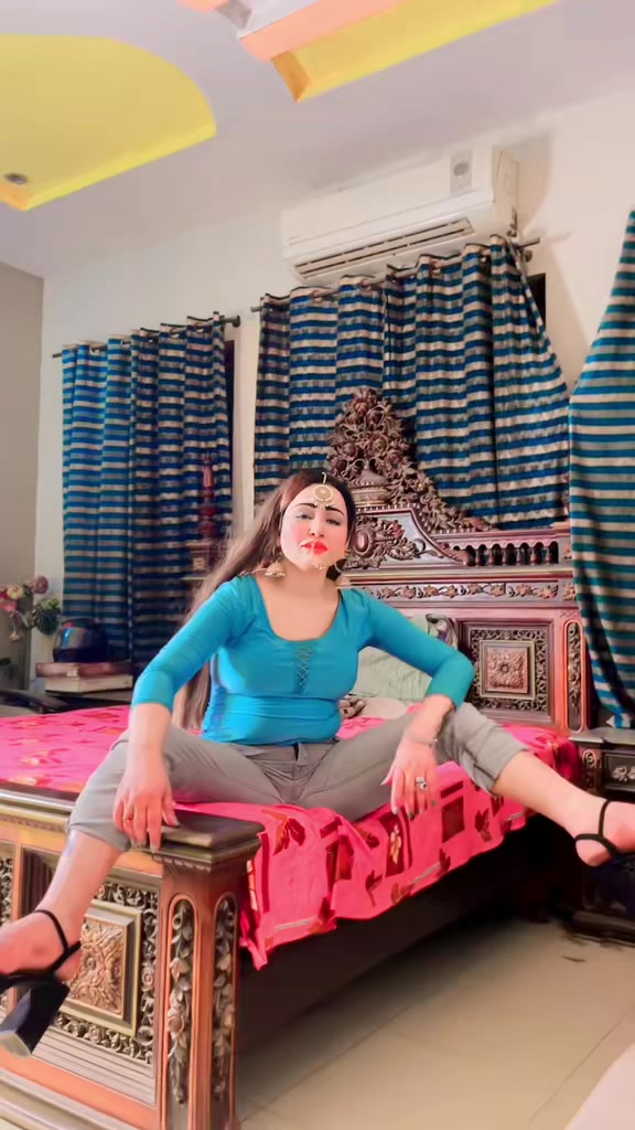 @ANEESA JAHAN