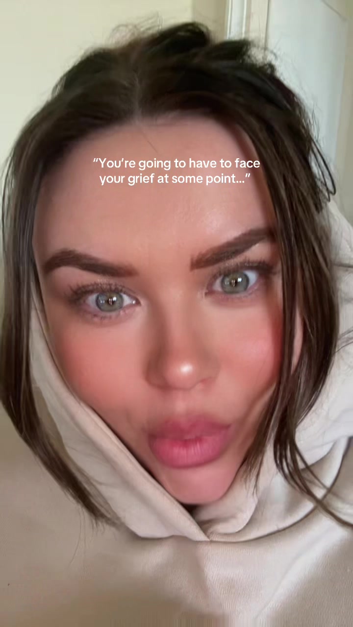 @artbyerinn