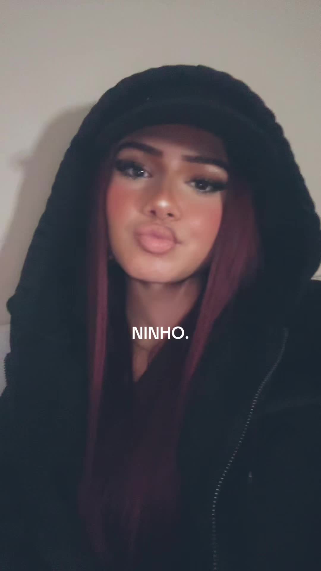@elena.