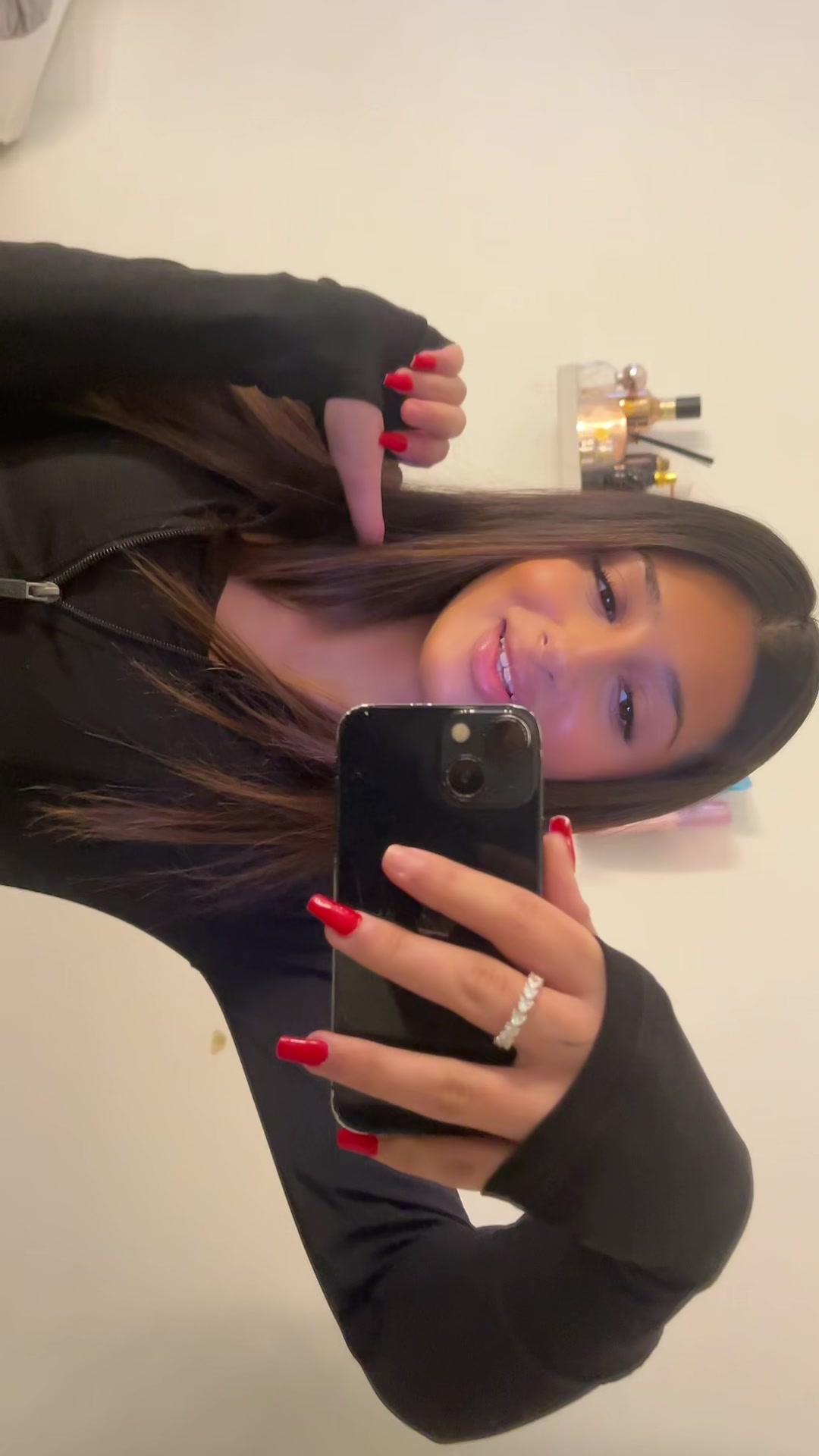 @Isabella