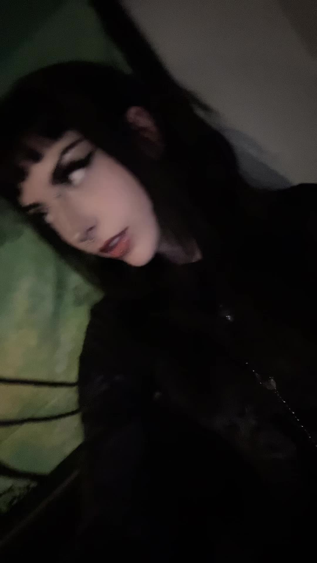 @Aphen🧟&zwj;♀️
