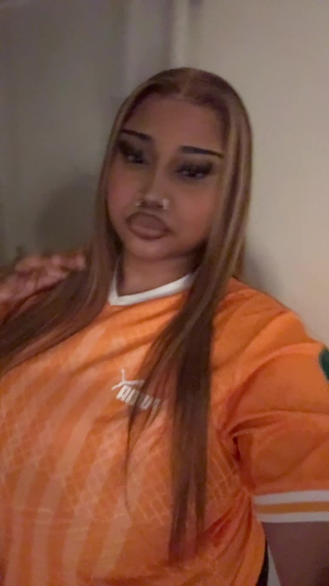 @lallyaaaaaa