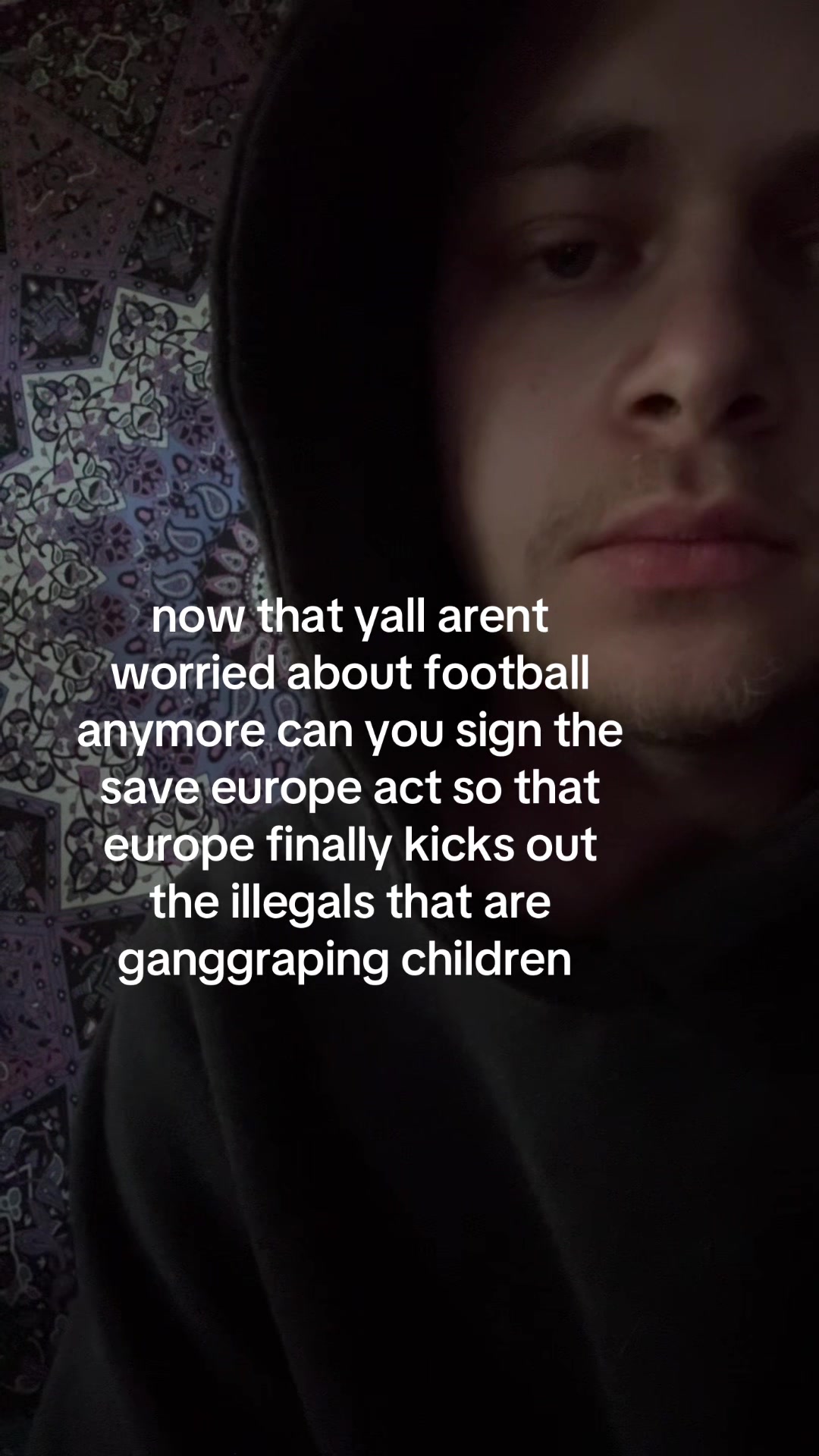 @⠀