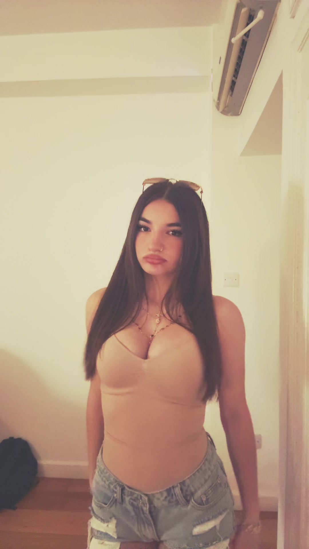 @💕👅🫦🪽🍸💋