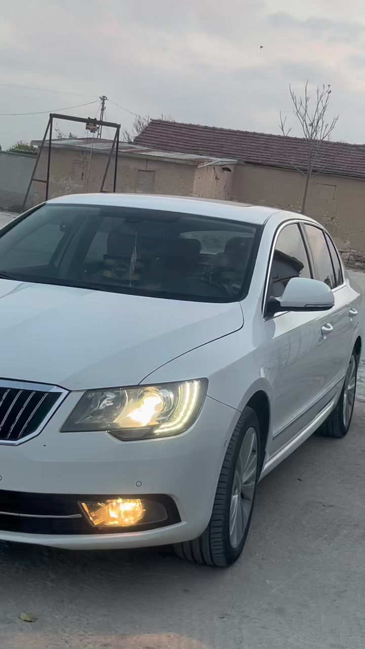 @𝐄. 𝐊