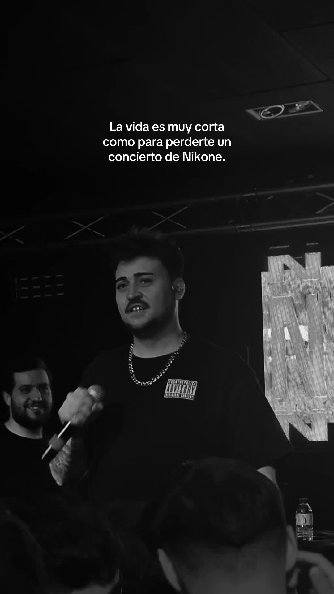 @🦇