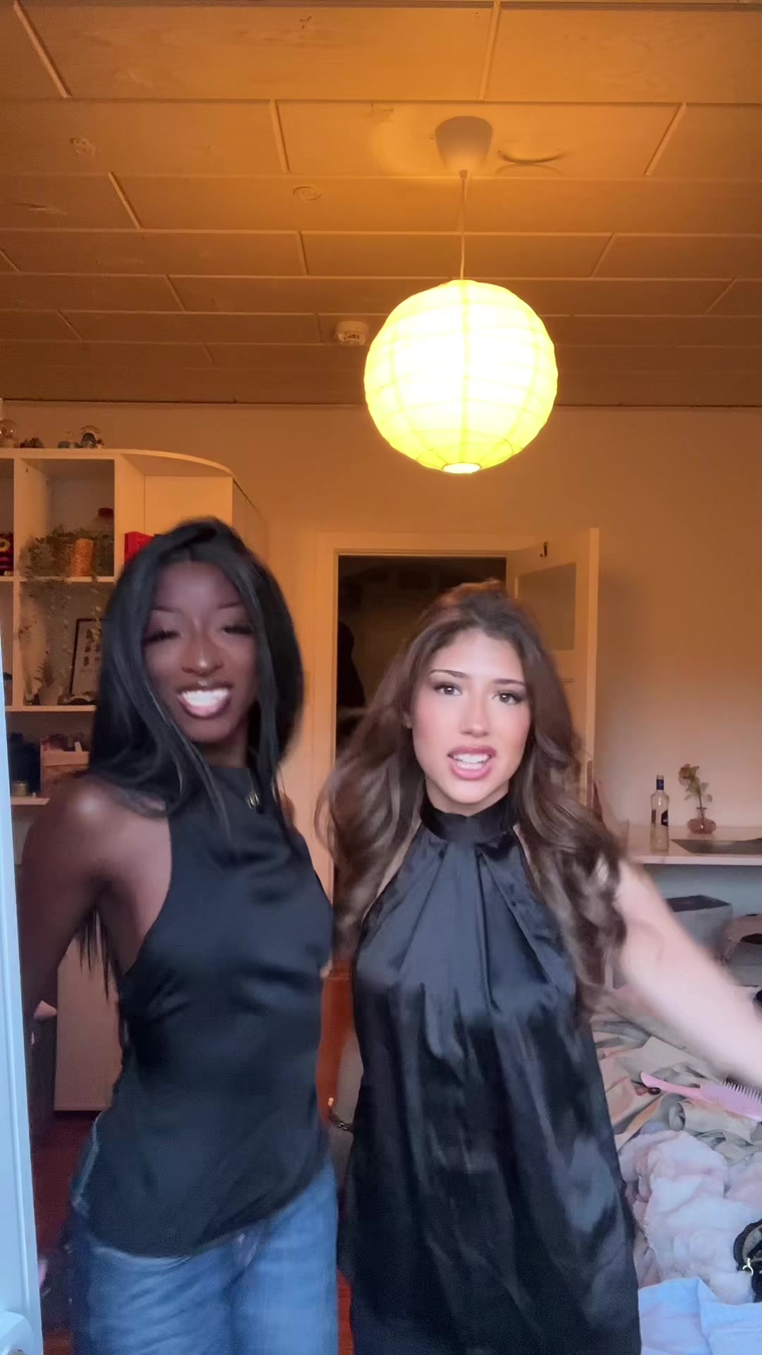 @tyra