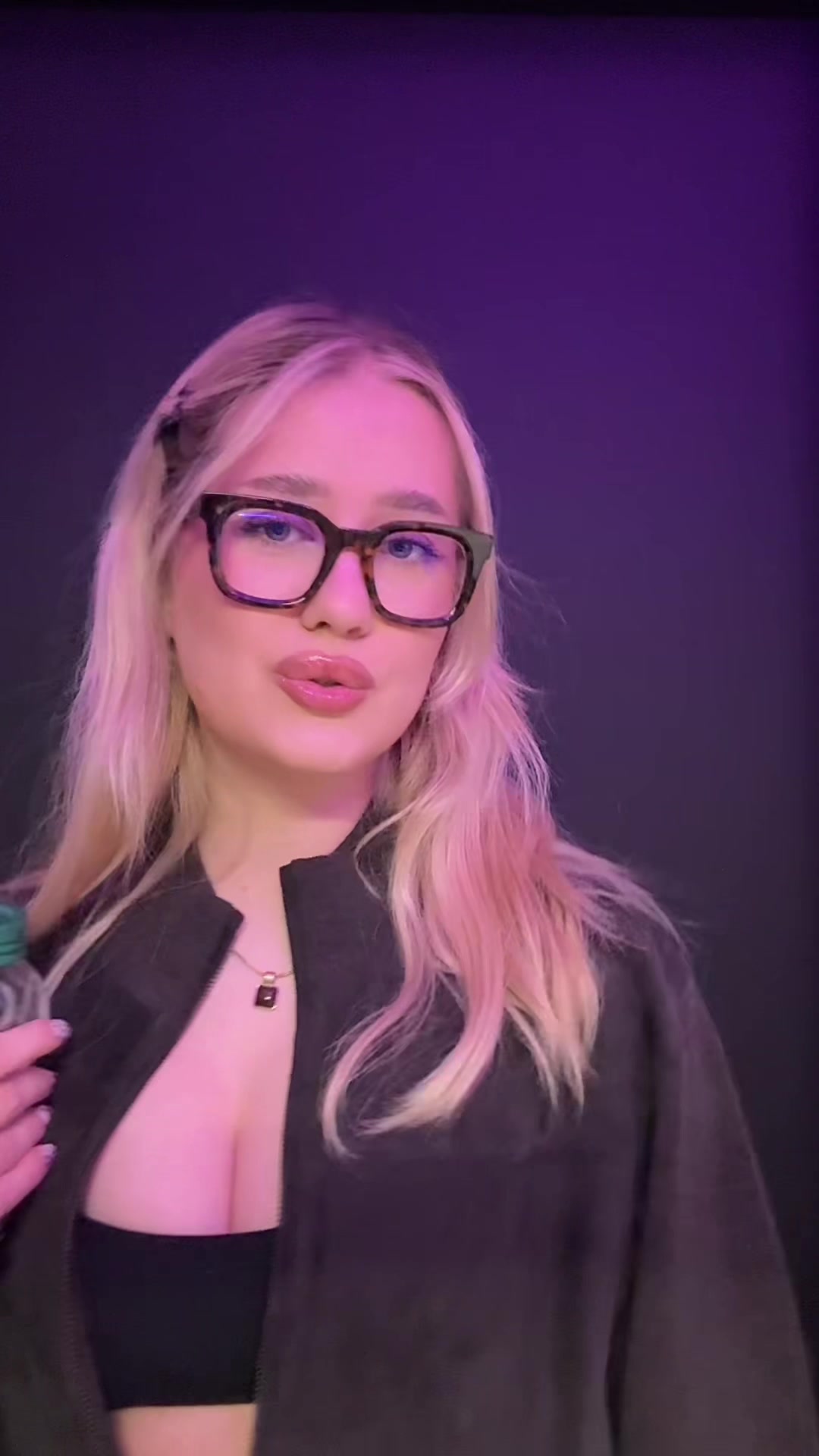 @HollyMolly