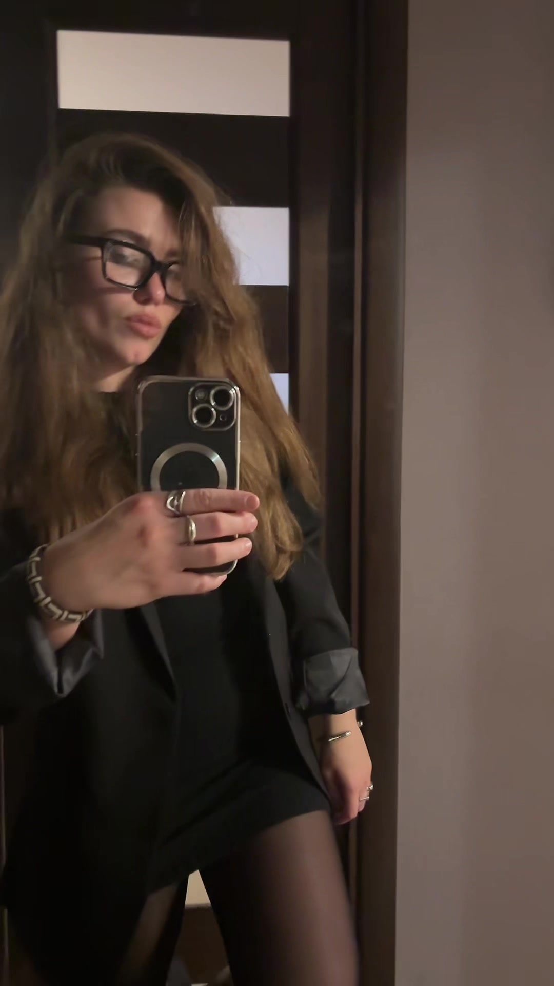 @алинель