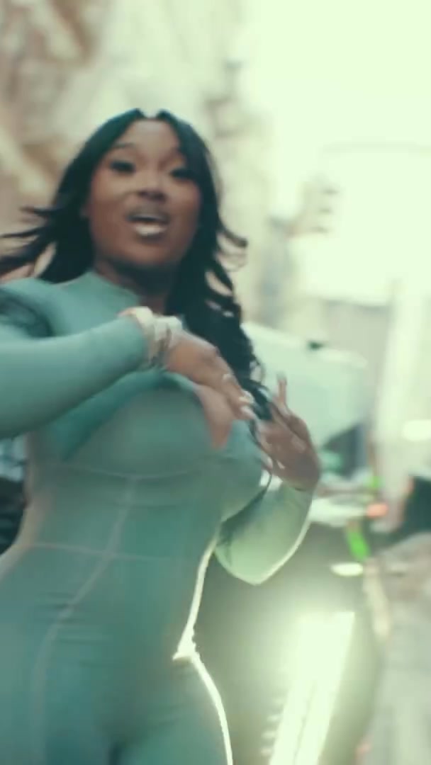 @LitBangerz