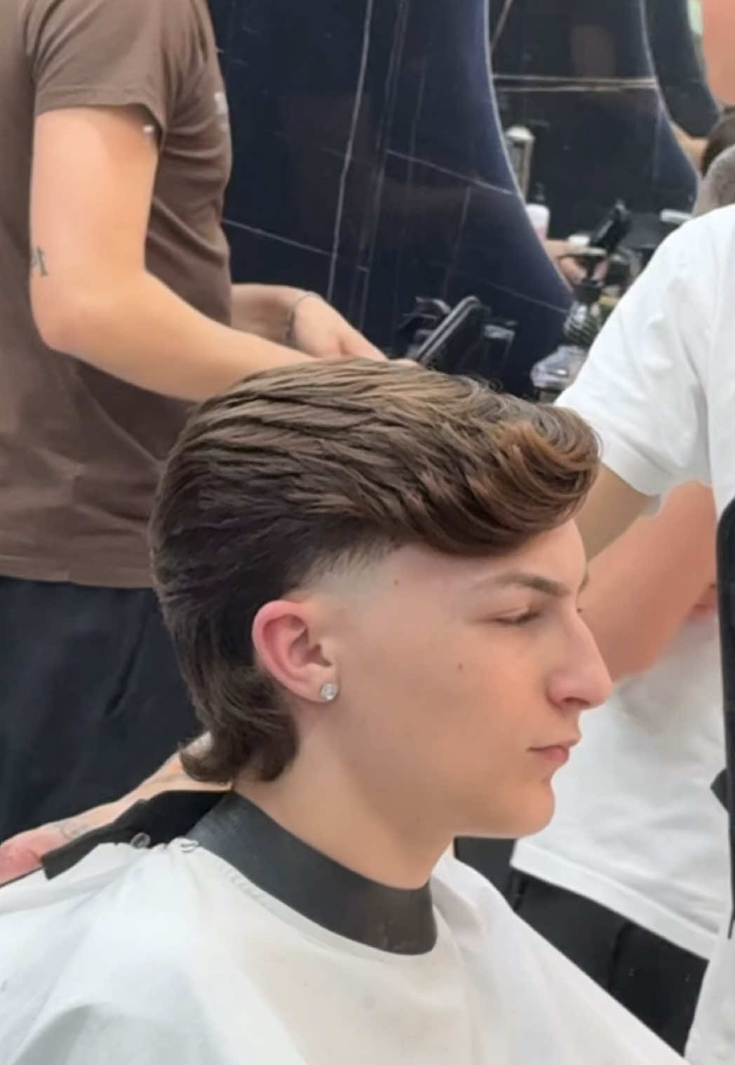 @AZ BARBER