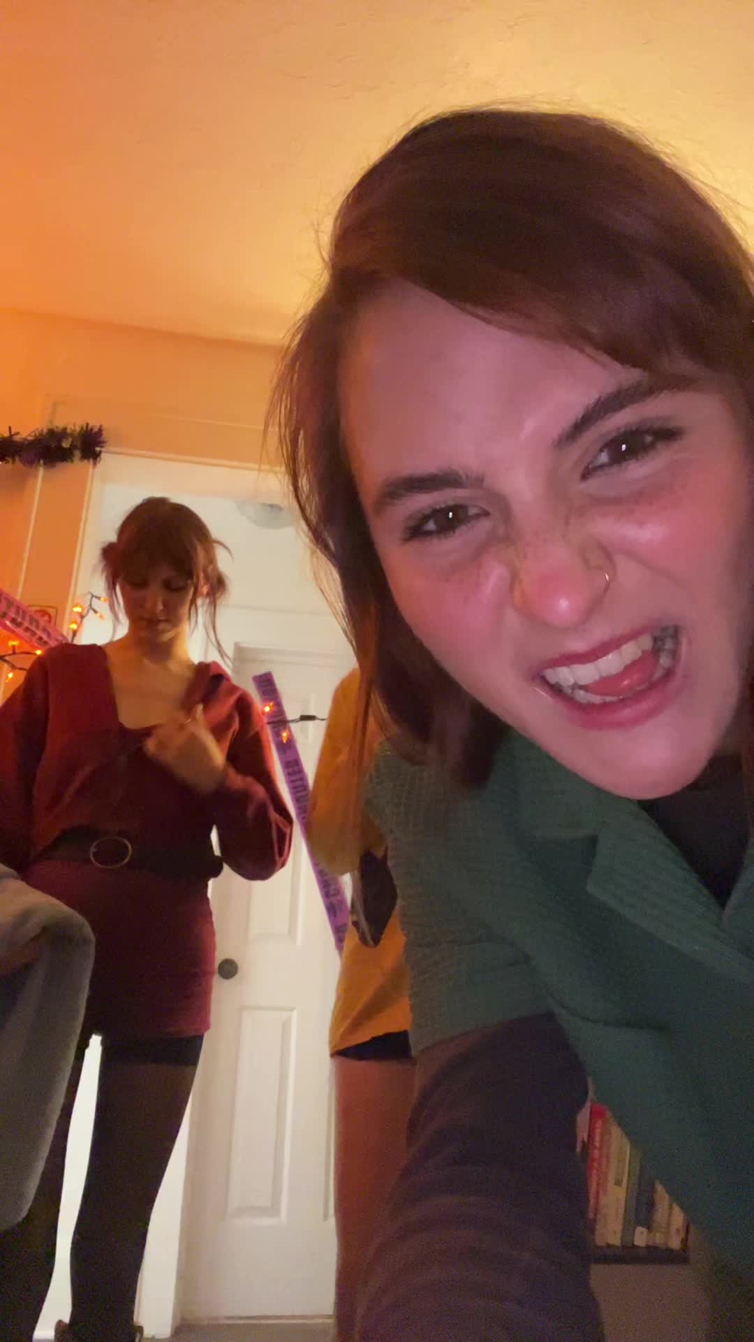 @Emilyeyyeyey