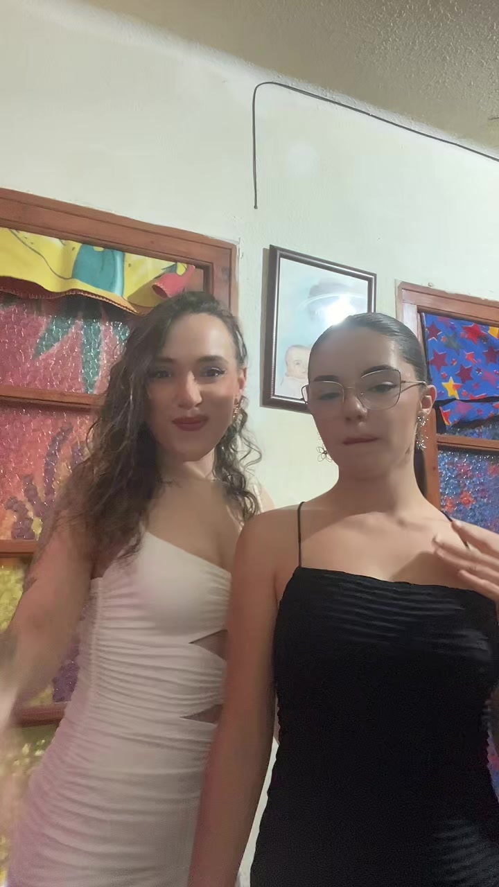 @Famousera